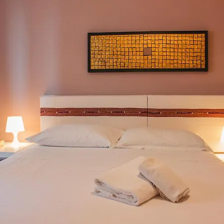 Luminoso A Due Passi Da Piazza Bologna Apartment